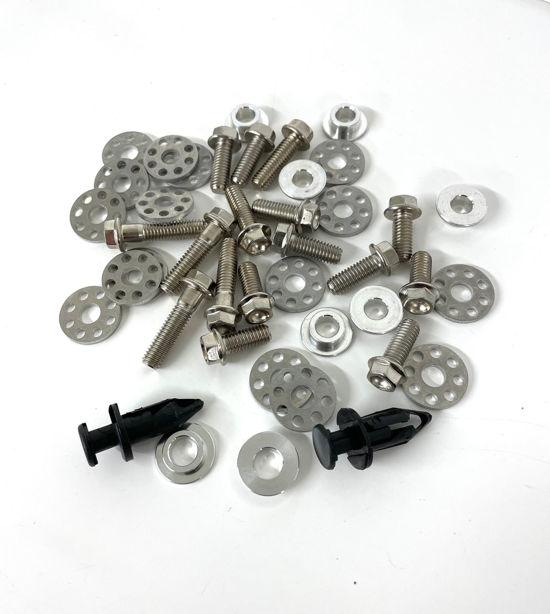 Universal Plastics Bolt Fastener Kit Diamond Minis